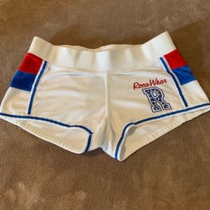 To swear terry shorts a la mid-2000s size med